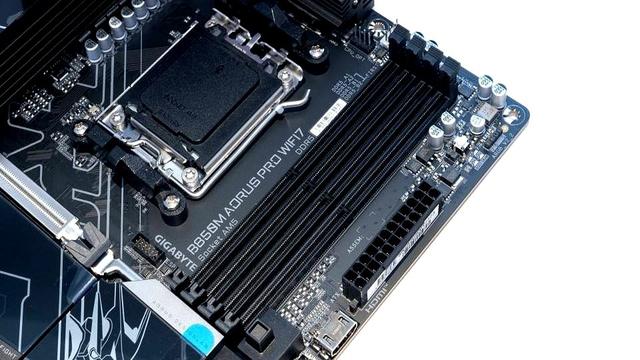 装机不用挑，就选电竞雕：技嘉B850M电竞雕主板装机分享