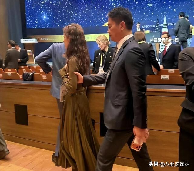 婚变传闻48小时后，刘强东不再隐忍，坦言“在老婆面前没了自信”