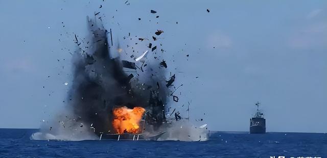 委内瑞拉油轮刚出海	，中国军舰紧随其后，特朗普的算盘又打错了？