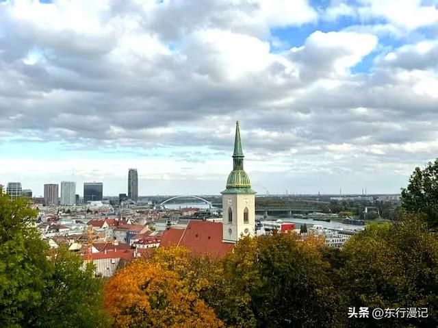 多瑙河畔的移动课堂：张明教授用单车解锁了欧洲的隐藏密码