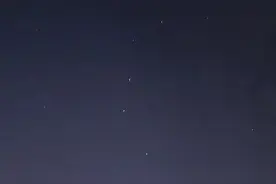 除夕夜的北斗七星的天权为什么暗淡无光：探寻天文学中的奥秘图片