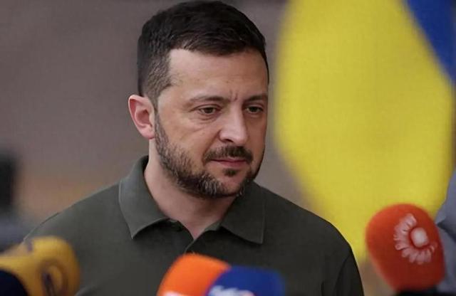 翻脸比翻书快！泽连斯基突然通知中国，准备迎接乌克兰的最新制裁