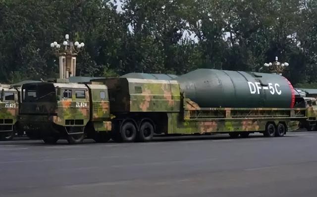 轰隆一声巨响，核导弹爆炸，普京失去对美底牌	，东风5C成全球唯一