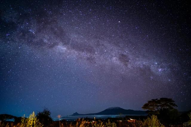 非洲坦桑尼亚8天7晚野奢之旅,乘越野车Safari,看动物大迁徙!