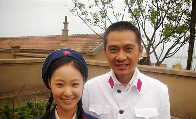 原来《父母爱情》里他们是真夫妻，结婚40年零绯闻，儿子也是导演