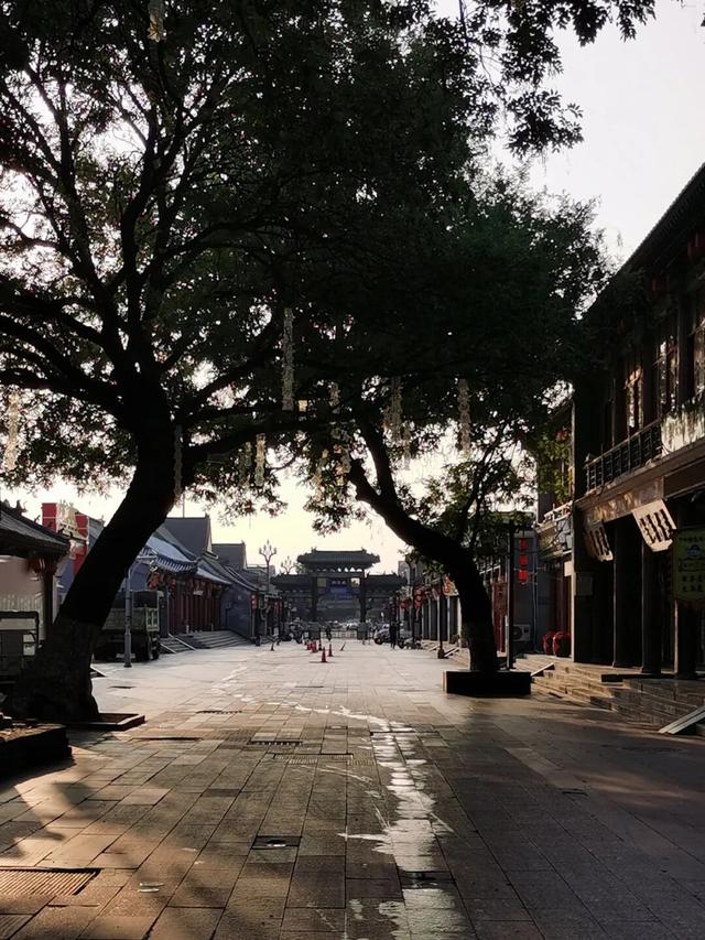 从天津，坐个绿皮火车去蓟州，寻访仅存的三大元构之一的独乐寺