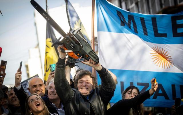 加拿大总理刚到北京，又有两国元首计划访华，特朗普突然喊话中国