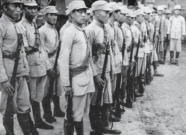 73年，毛主席想从军队里调一人当副主席，周总理立即心领神会
