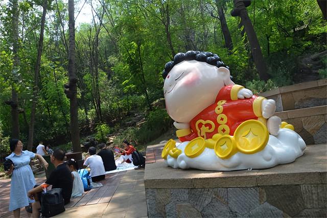 走进蒙山景区，感受夏日清凉...