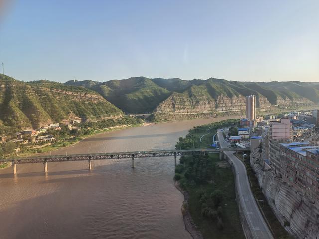 从济南到绥德——陕北游记之二