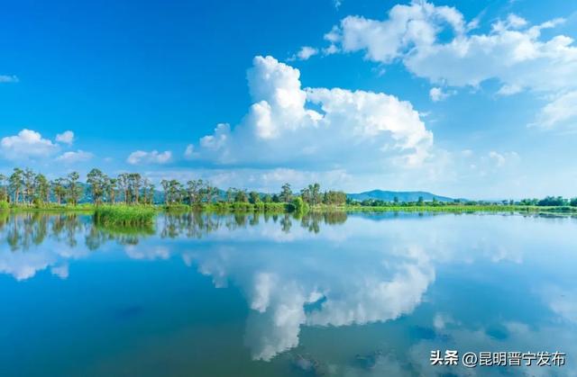 滇池南岸好风光——天光湖影共酿一夏清欢