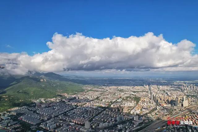 雨后泰城 泰山云雾间
