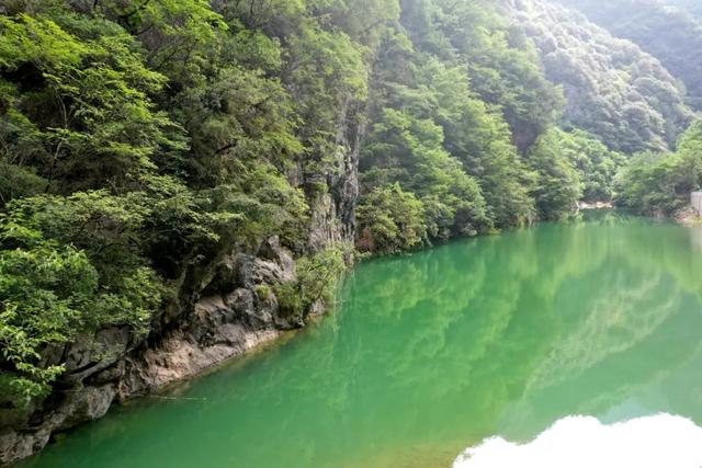 逃离高温，在月亮峡过一场25℃的盛夏!