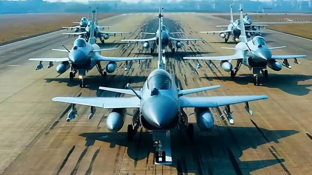 仅仅半月	，印尼防长的口风变了！之前确认采购歼10，现在要等等