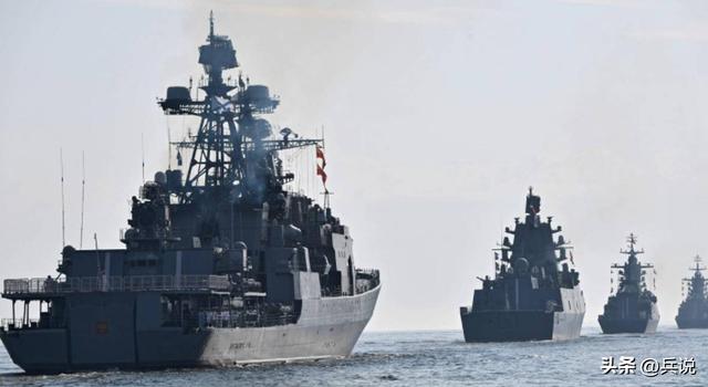 中俄朝给日本“上强度”，高市早苗求见金正恩，想让朝方从中说和