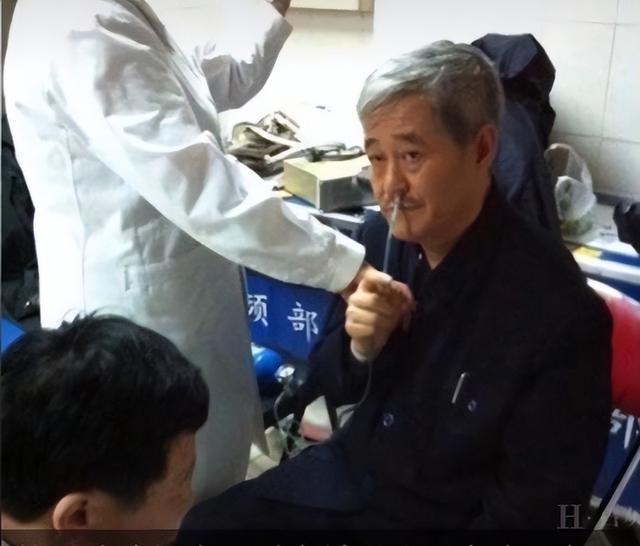 成龙因病去世、赵本山灵堂、宋佳知三当三，现在的造谣越来越离谱