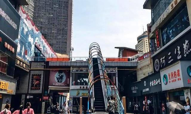 我是北京人，去了趟河南郑州，实在忍不住想说：对郑州的6点印象