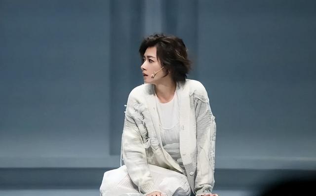 她因美貌受骚扰，拒绝导演7次后被雪藏多年，43岁又凭实力翻红