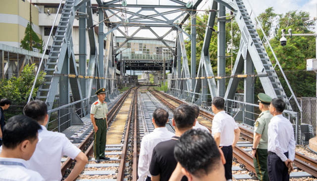 沉浸式感悟百年口岸精神，深圳口岸文化嘉年华活动举行