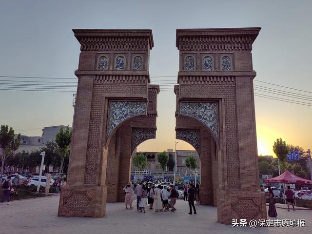 想去新疆旅游看过来,希望能帮到你!