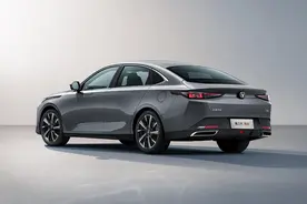 穷人的保时捷？这5台5万神车开10年不退休，打脸豪车党！图片