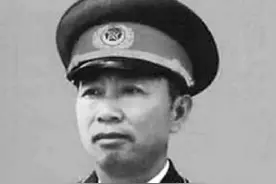 60年苏联撤走专家，刘亚楼拒绝执行中央命令，毛主席：我管不了图片