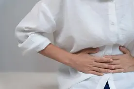 饿了就“心慌手抖”，可能与这5种病有关图片