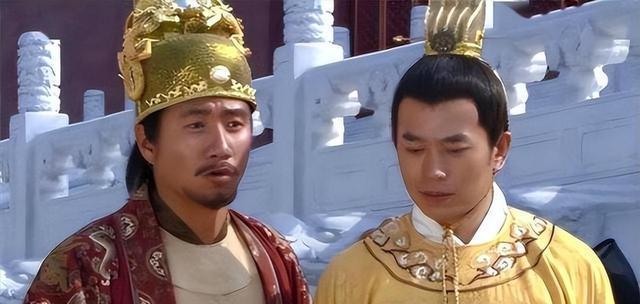 朱元璋夜宿一农妇家，离开前农妇问有了咋办？他立即掏出一物