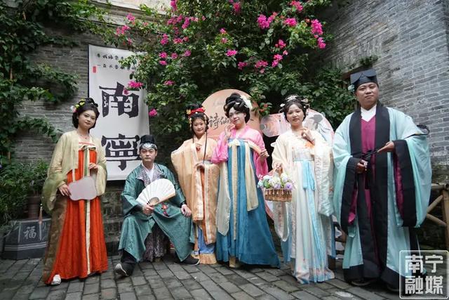 青砖黛瓦间衣袂翩跹，南宁这场汉服游园会让你“梦回盛唐”