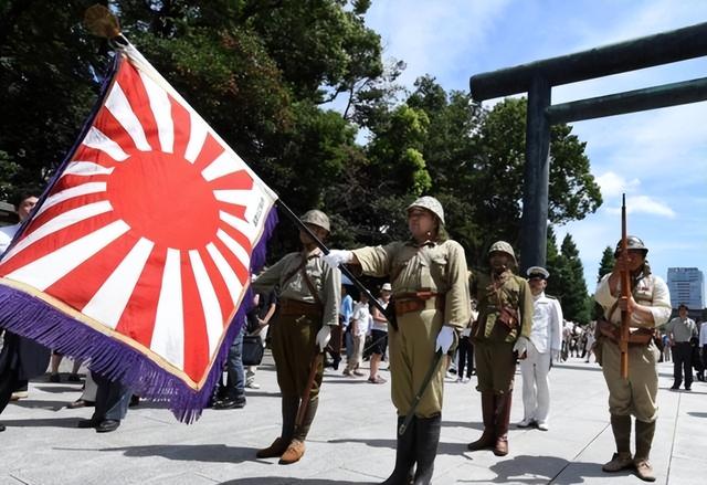 事态升级！解放军对日改口，中方7字定性高市，日本搬出皇后求和