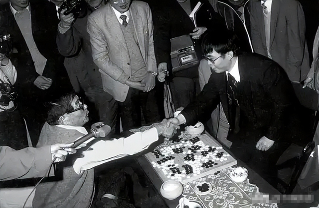 聂卫平去世不到2天，私生活被扒，婚内出轨	，儿女名字暗藏深意