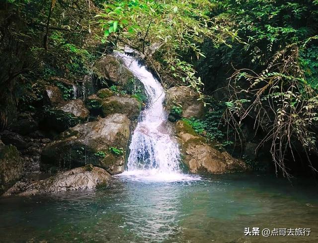 成都周边适合玩水的大瀑布，最低温度20+℃，清凉袭人超舒服！