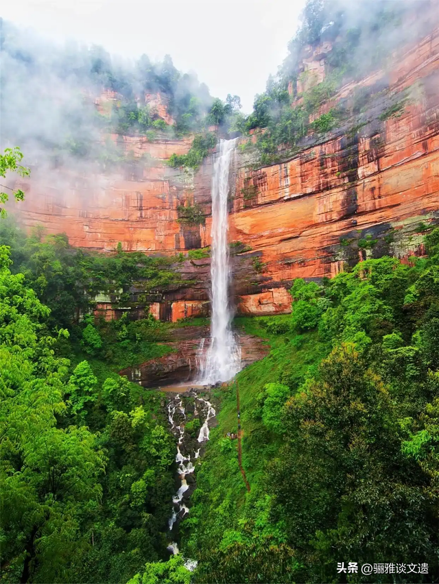 亿万年雕琢的红色奇观，中国八大世界遗产丹霞地貌，应该怎么游？