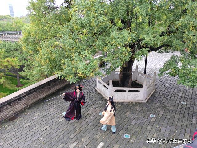 邯郸丛台公园最大的亮点就是里面的一座造型奇特的城堡