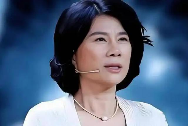 被停职审查、转移资产、搞办公恋情，董明珠身上标签哪个是真的