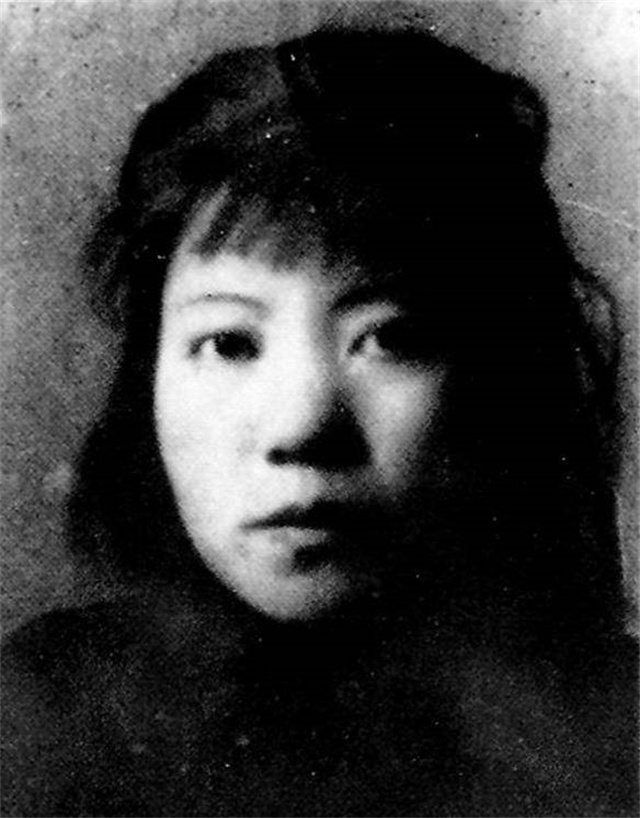 他出卖20多名同志，失去价值后被枪决，临行前却高呼：共产党万岁