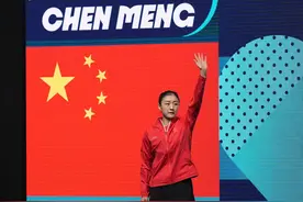 陈梦击败孙颖莎夺得金牌，同时成为奥运会史上继邓亚萍和张怡宁之后第三位女单“两连冠”得主图片