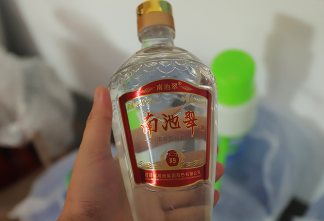 八大名酒中50元左右的7款嫡系纯粮好酒，老酒友成箱囤，你喝过吗