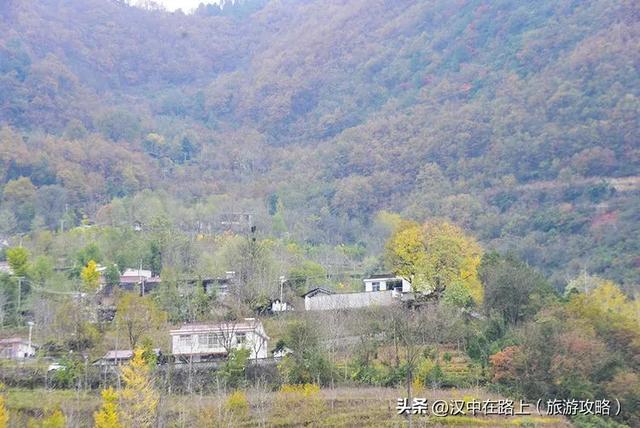 汉中出发沿嘉陵江跨省自驾，把秦巴深秋的美景装进车窗～图片