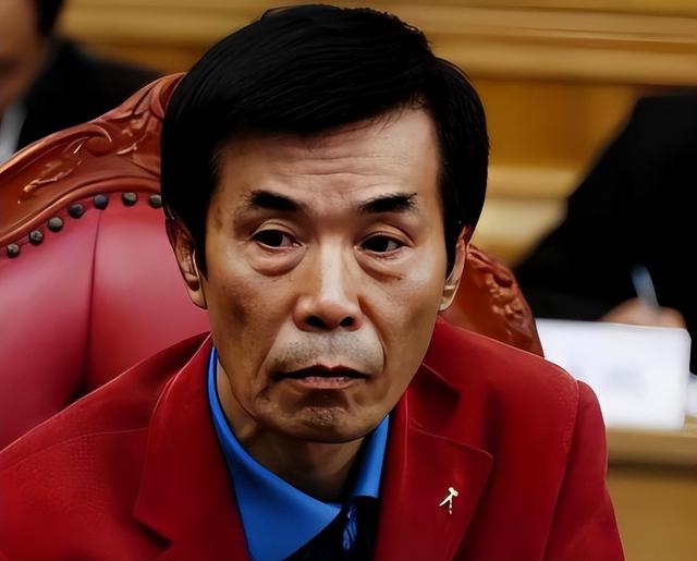 被资本抛弃	，或将面临巨额赔款，闫学晶“哭穷”的反噬，才刚开始