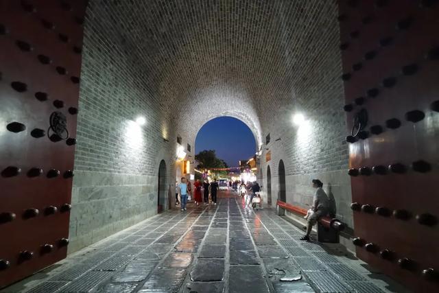 山东，有一座2000年前的一线城市，去青州古城赶一场槐花雨
