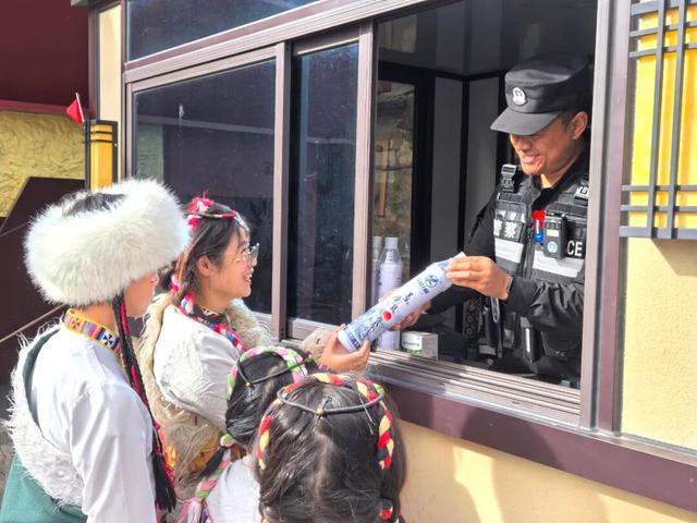 人众警人众警人众警人众警人众