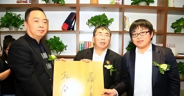 原来他就是聂卫平长子	，移民日本入日籍娶日本妻，拒绝让儿子姓聂