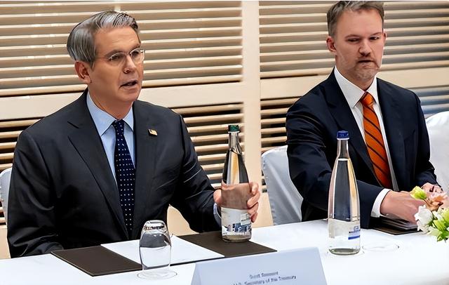 中美会谈结束，特朗普表态，美财长：中国稀土限制，将推迟一年