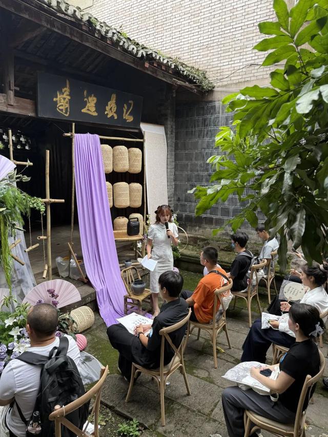 【网络中国节·七夕】七夕解锁交友新方式！百名青年的浪漫邂逅……