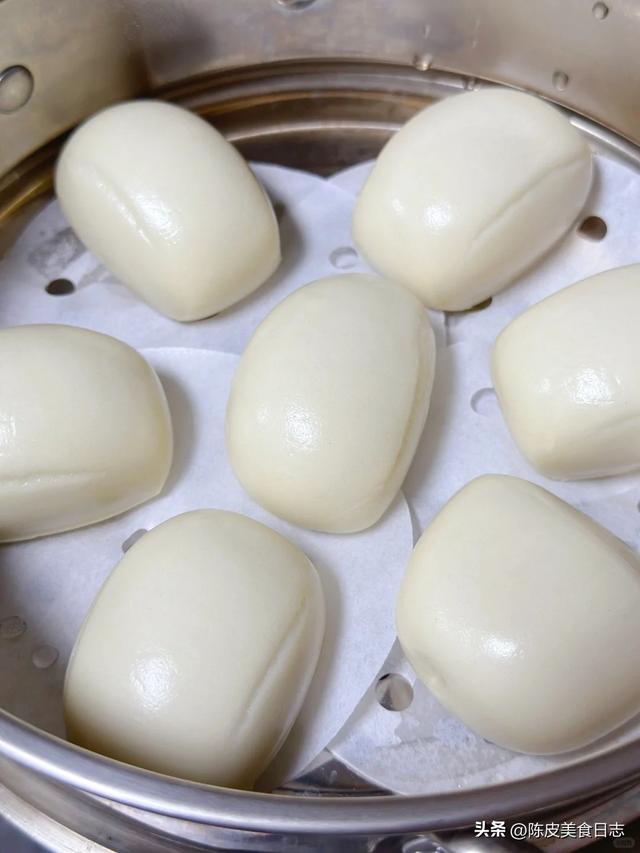 做好的面团放冰箱冷藏了10分钟，竟然做出了水光肌馒头