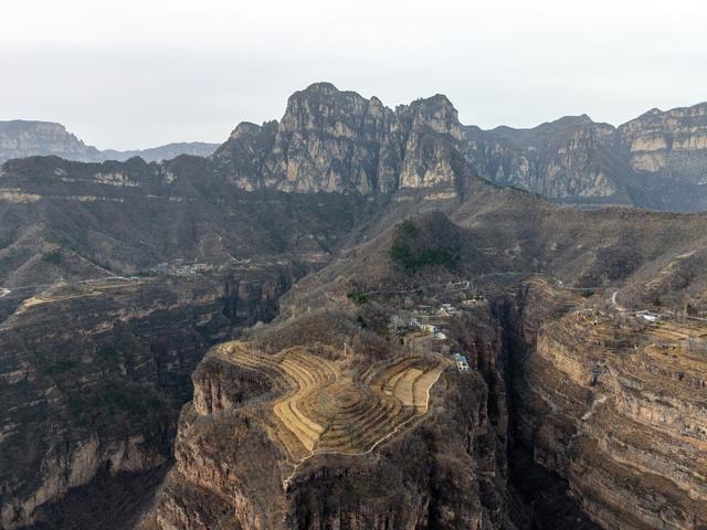 云巅上的石头记：在漏子头村，收藏一段太行黄昏
