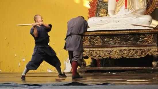 一女子谈释永信过往，她姐妹住少林寺3天2夜，争相往释永信房间跑