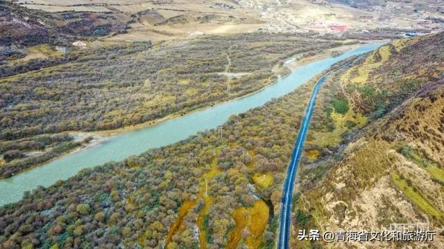 果洛秋境：雪山、湖泊与彩林交织的高原限定风光