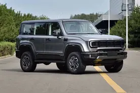 越野车还是柴油的好，看看这两款，动力强耐用，还省油图片